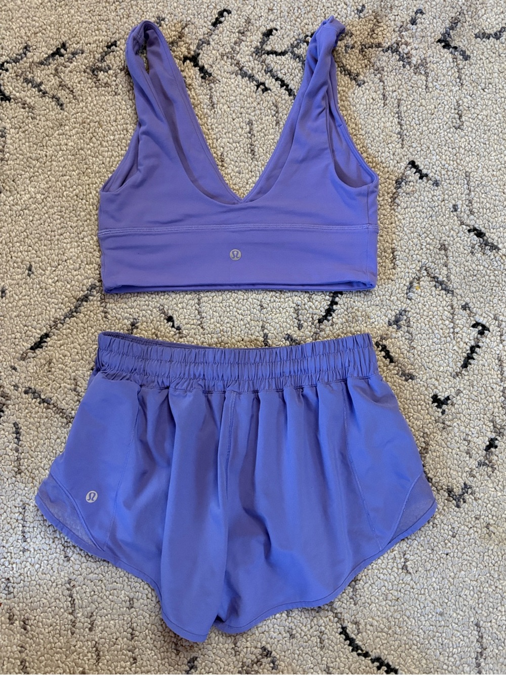 Lululemon set sz 6 EUC - Picture 2 of 4